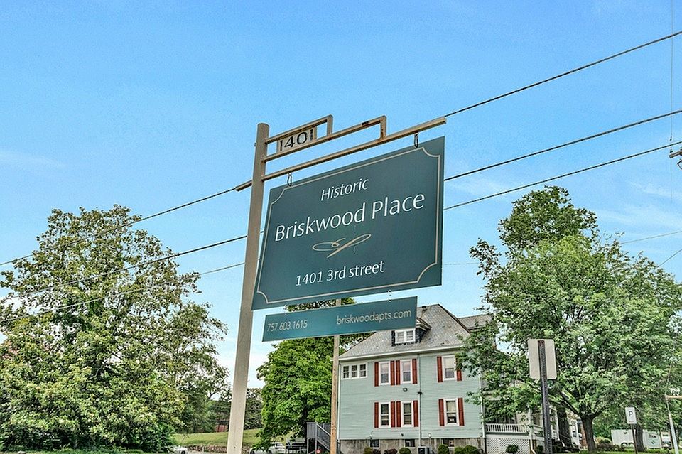 Briskwood Apartments