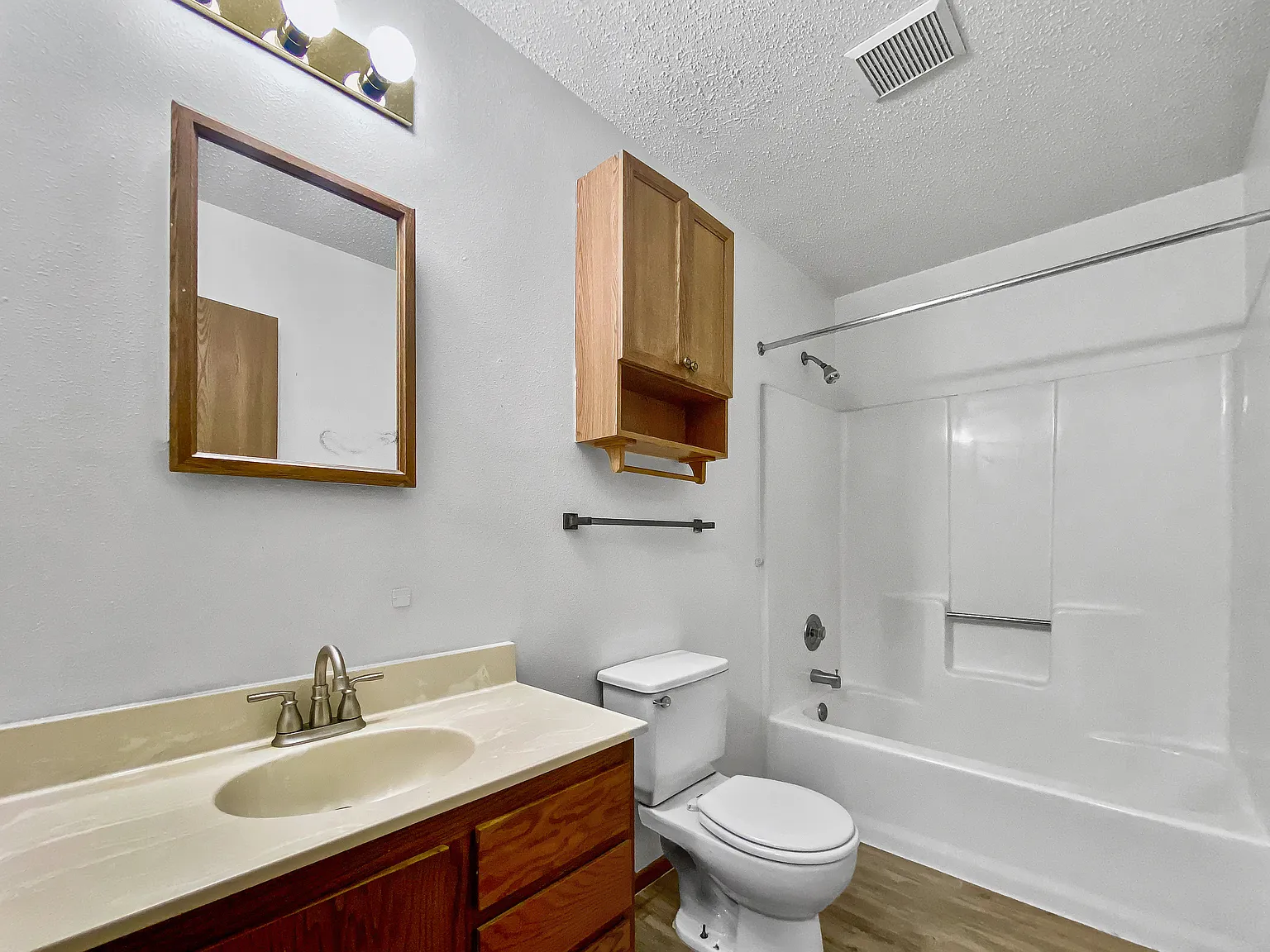 1 bed, 745 sqft, $875 — Photo 4