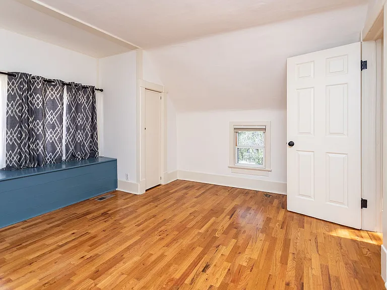12 W Brookside St — Photo 27