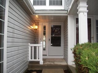 7593 Bay Hill Dr, Pickerington, OH
