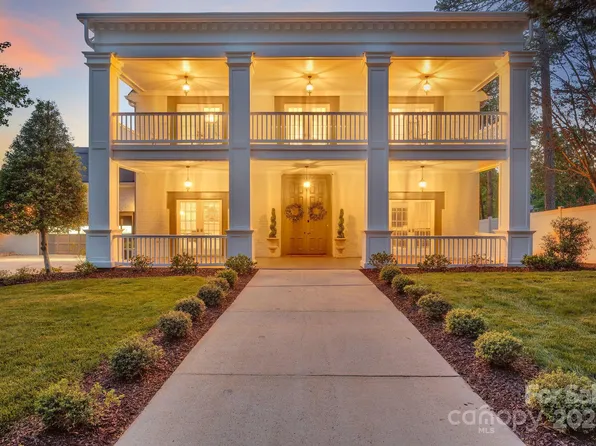 8150 Malibu Pointe Ln, Denver, NC 28037