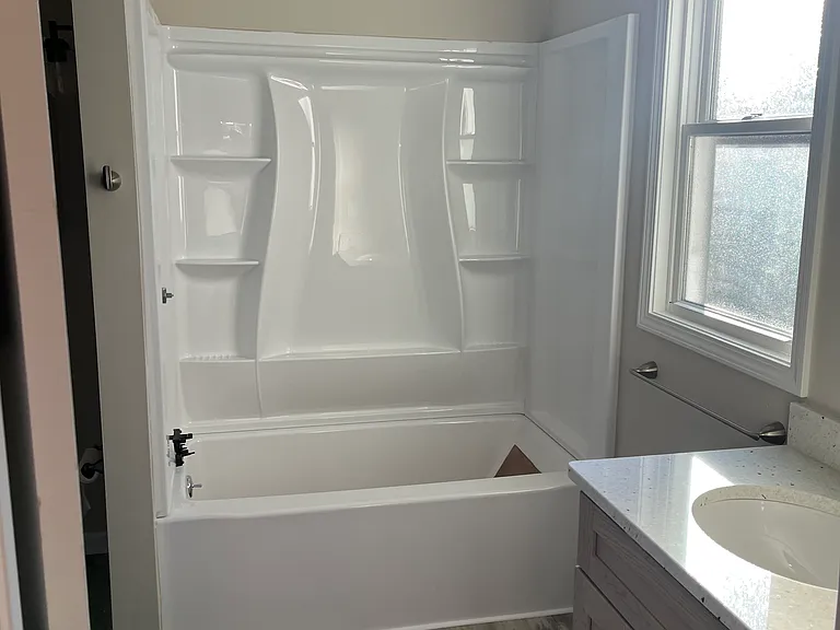 10 Lakeville Ct — Photo 6