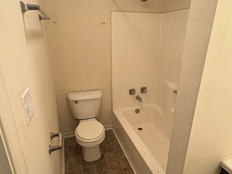 1613 Flanigan Ct #A — Photo 16