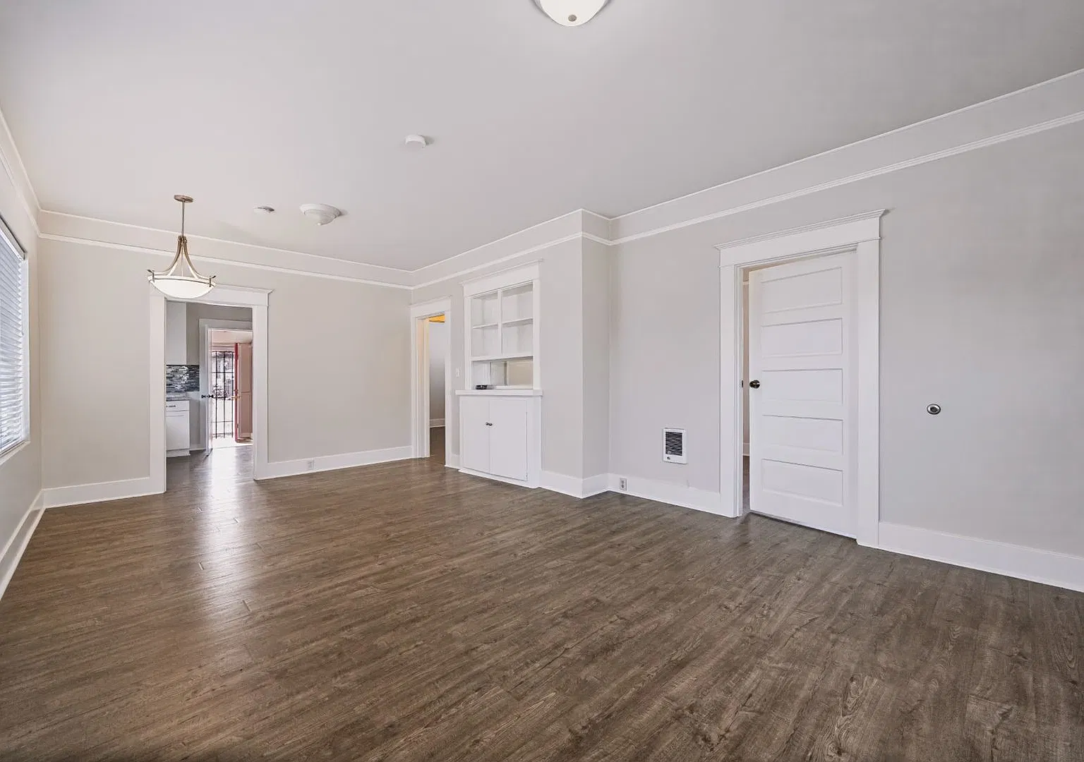 Updated 2-Bedroom Home with Modern Finishes in Rainier Valley - Seattle! — Photo 2
