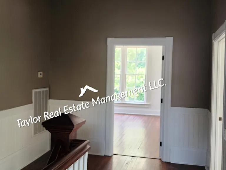 1100 N Montgomery Ave — Photo 15