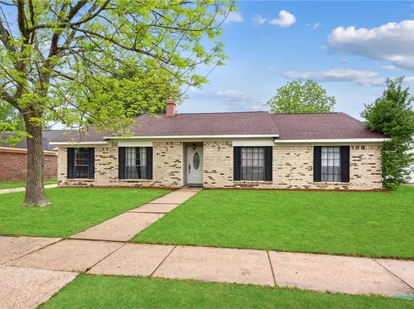 811 N Lake Verret Ct, Slidell, LA 70461