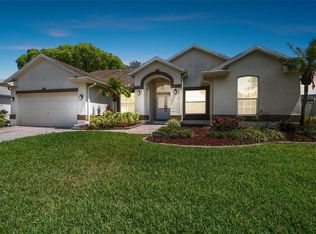 3036 Pineview Dr, Holiday, FL 34691