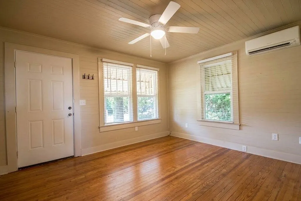 2 bed, 1.0 bath, 700 sqft, $1,450 — Photo 4