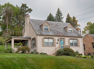 1086 Lakemont Dr, Pittsburgh, PA 15243