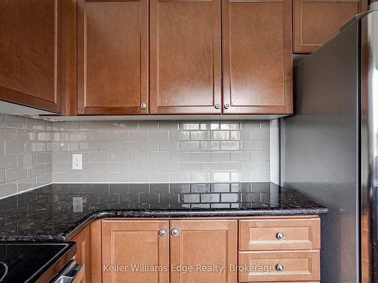 93 Glendarling Cres — Photo 20