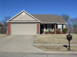 12324 N 107th East Pl, Collinsville, OK 74021