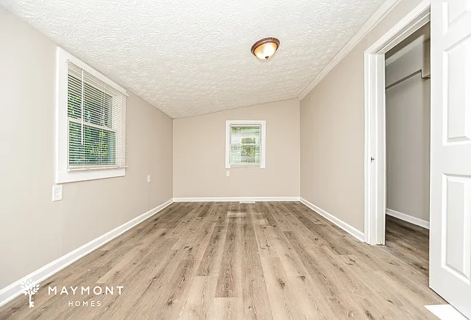 422 Hawthorne Cir — Photo 6