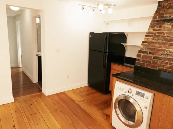 812 Congress St APT 2, Portland, ME 04102