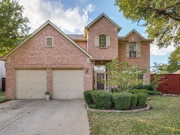 3rd image of 2929 Woodway Dr