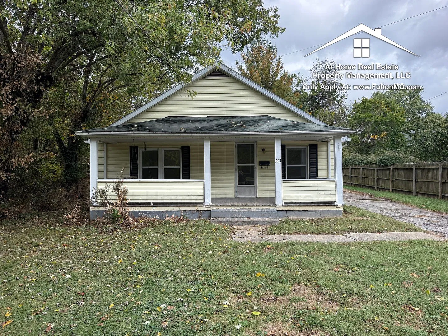 221 West 2nd Street Fulton, MO 65251 — Photo 1