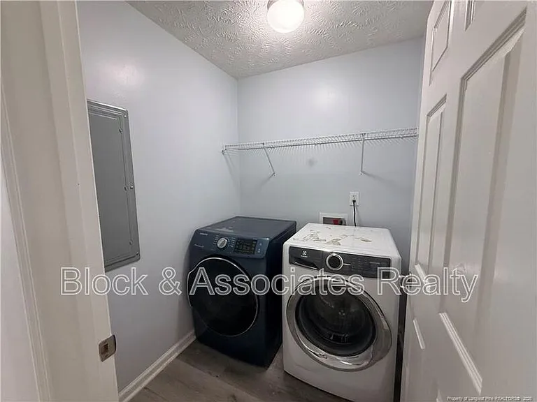 3342 Harbour Pointe Pl #9 — Photo 12
