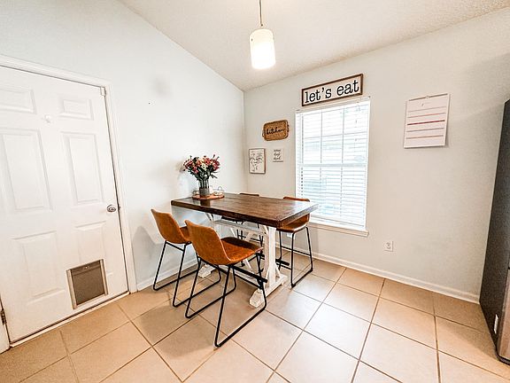 5th image of 2474 Glassy Water Ln