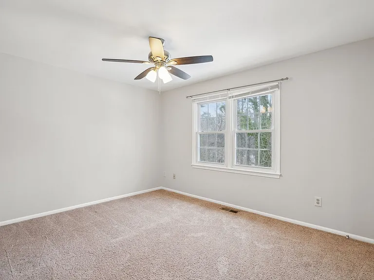 7907 Timarand Ct — Photo 31