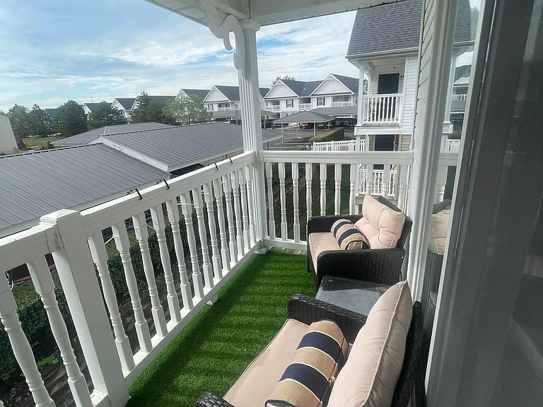 14302 Spring Creek Ln — Photo 12