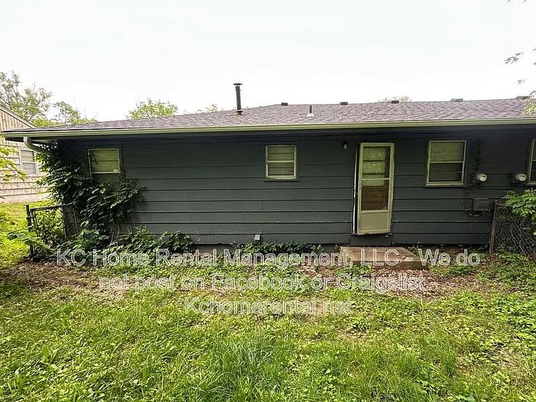 3028 N 71st St — Photo 27