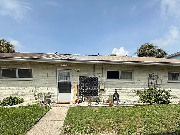 5333 Cotee River Dr — Photo 2