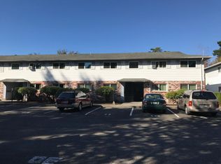 9008 NE Hassalo St APT J, Portland, OR 97220