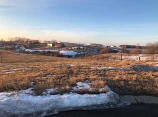 716 Evergreen Dr NW, Jamestown, ND 58401