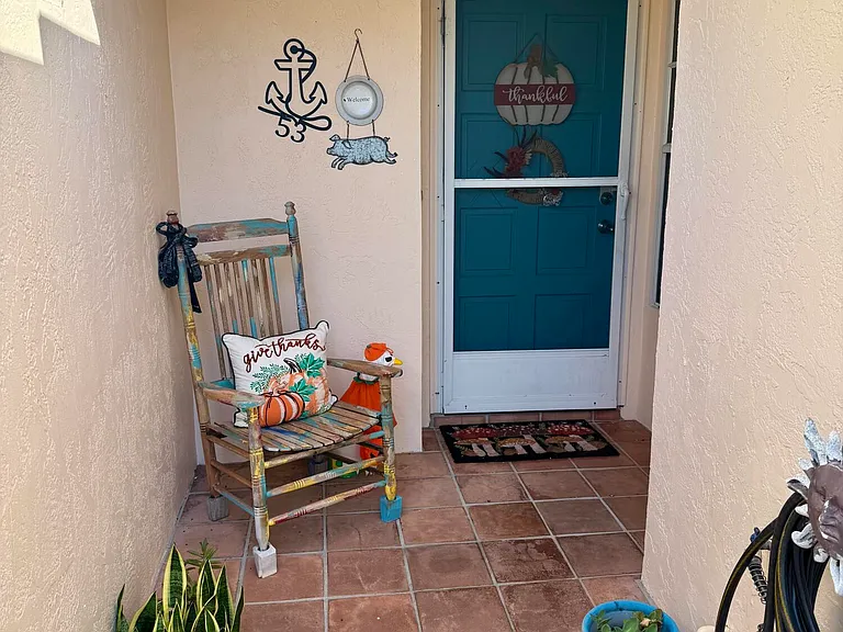 53 Anchor Dr — Photo 4