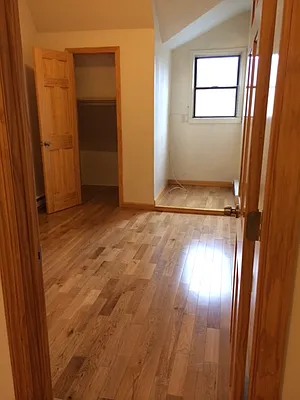 Rented by Lang Realty LLC | media 10