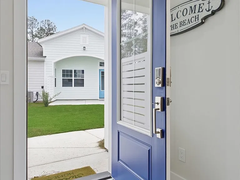 119 Blue Starfish Ln — Photo 2