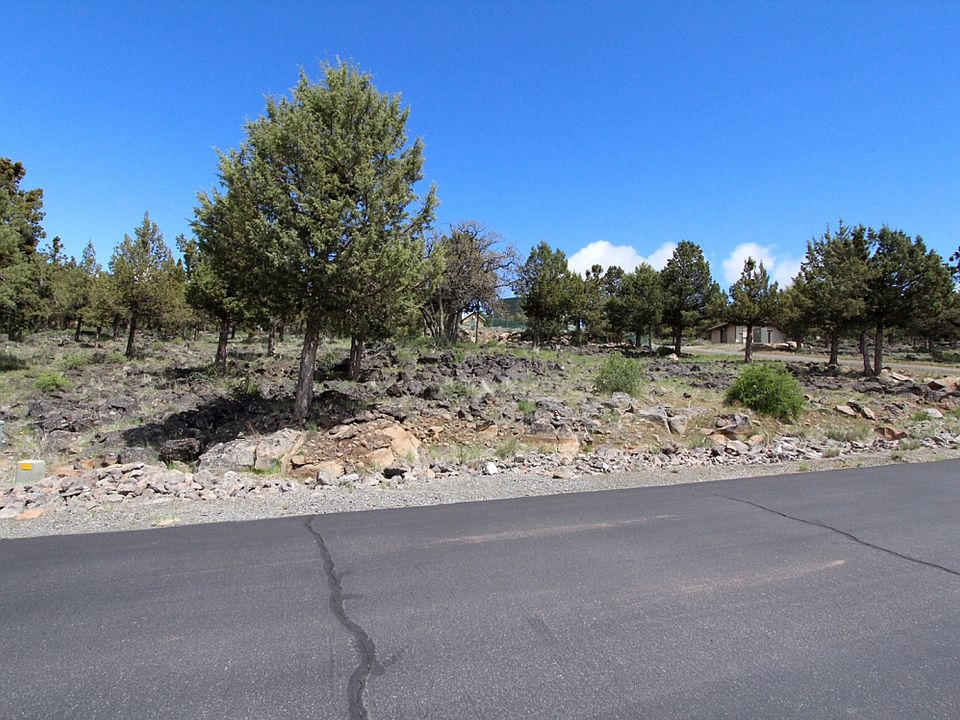 2nd image of Coopers Hawk Rd Lot 815