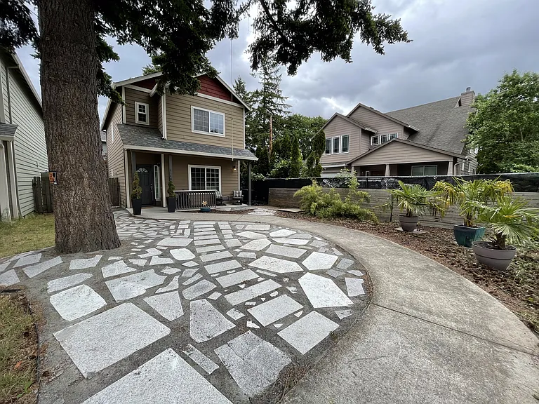 6148 SE Duke St — Photo 1