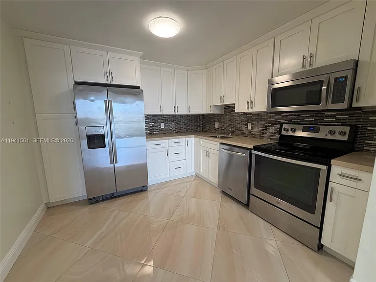 13499 Biscayne Blvd #710 — Photo 7