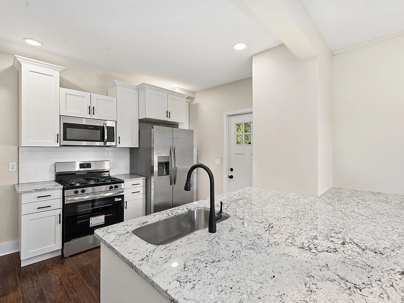 4 bed, 2.5 bath, 1578 sqft, $1,675 — Photo 4