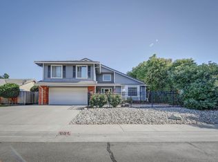 681 Canyon Creek Way, Galt, CA