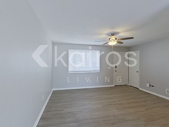 5th image of 3216 McCleod Ave