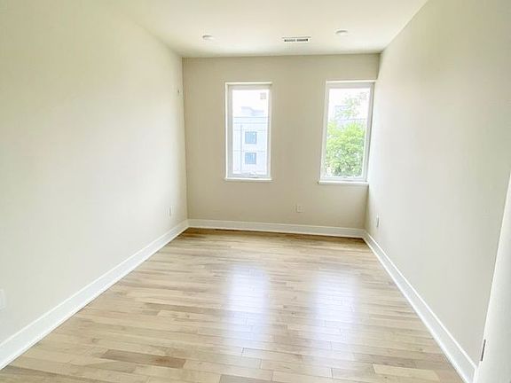 3rd image of 1520 N 8th St #3
