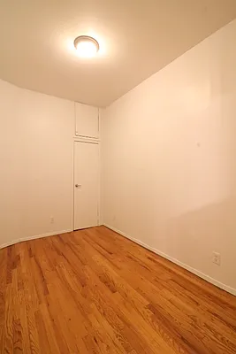 Rented by Oxford Property Group | media 8