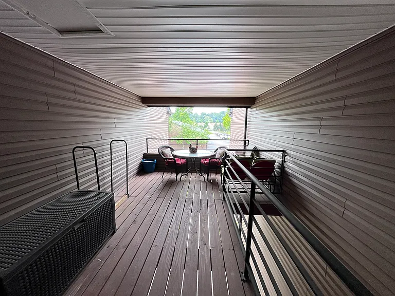 Amiot Dr — Photo 1