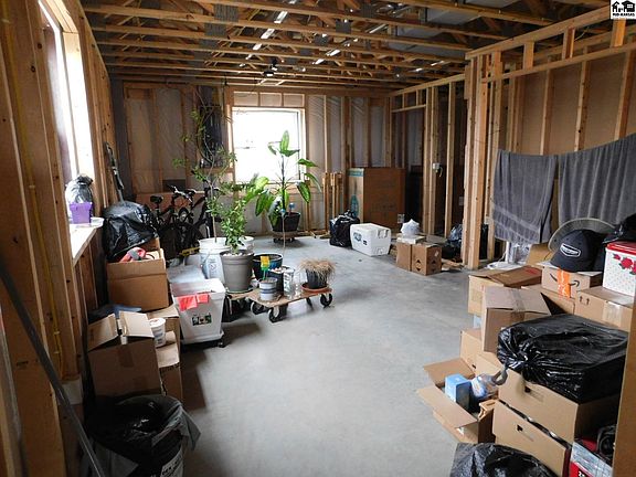 3rd image of 2939 N Halstead Rd