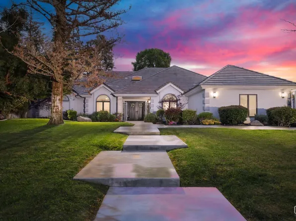 12207 Red Rose Way, Bakersfield, CA 93312