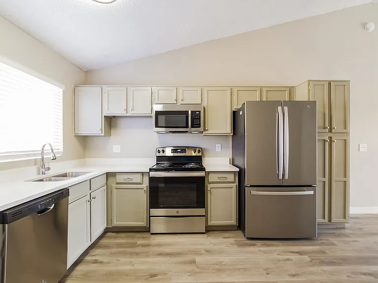 5222 W Aster Dr — Photo 5