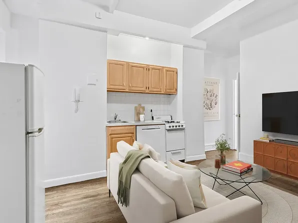 19 W 69th St APT 603, New York, NY 10023