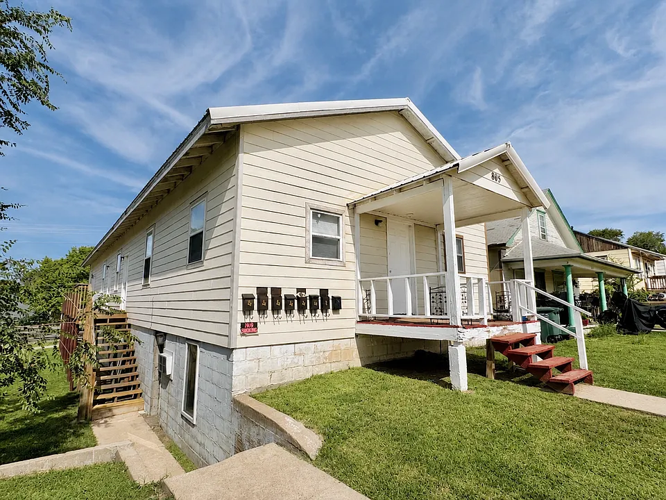 805 7th Ave