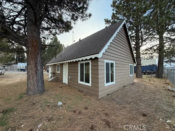 345 W Fairway Blvd, Big Bear City, CA 92314