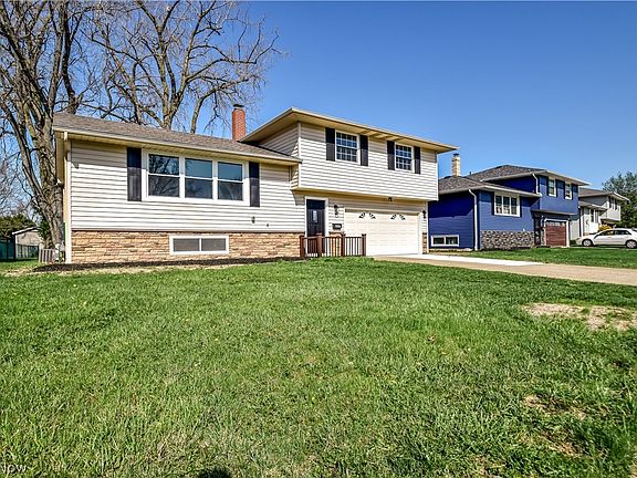 3rd image of 447 Saint Lawrence Blvd