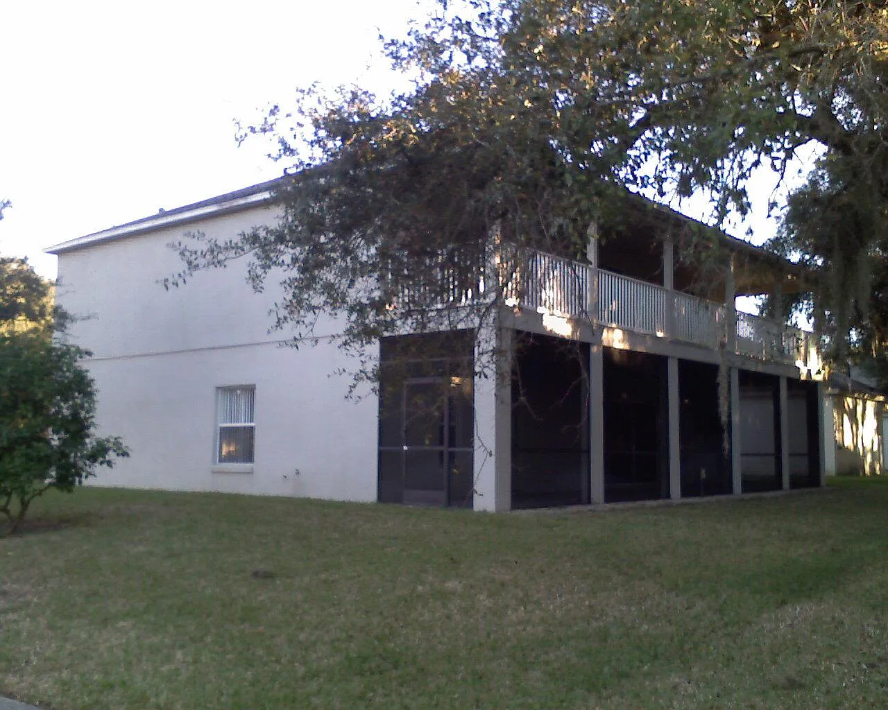 6 bed, 3300 sqft, $3,100 — Photo 3