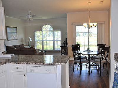 4th image of 703 Riverwalk Dr Unit 102