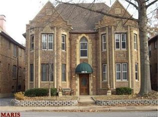 318 S Hanley Rd APT 1N, Saint Louis, MO 63105