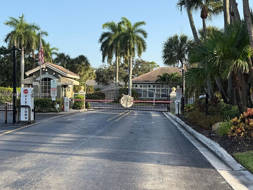2nd image of 3400 Sands Harbor Trce
